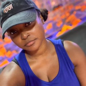 Meet your Posher, Derek